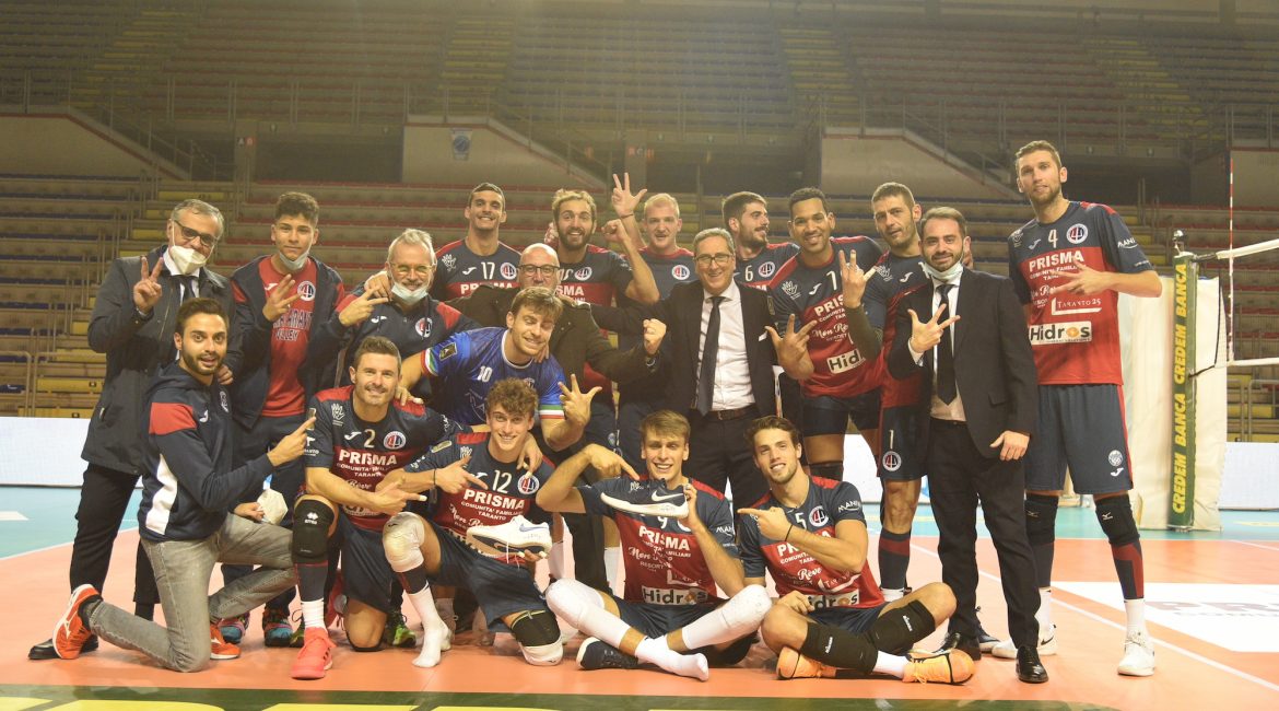 06-12-20: #A2MVolley – La Prisma Taranto ritrova il sorriso: vittoria per 3-0 contro Santa Croce
