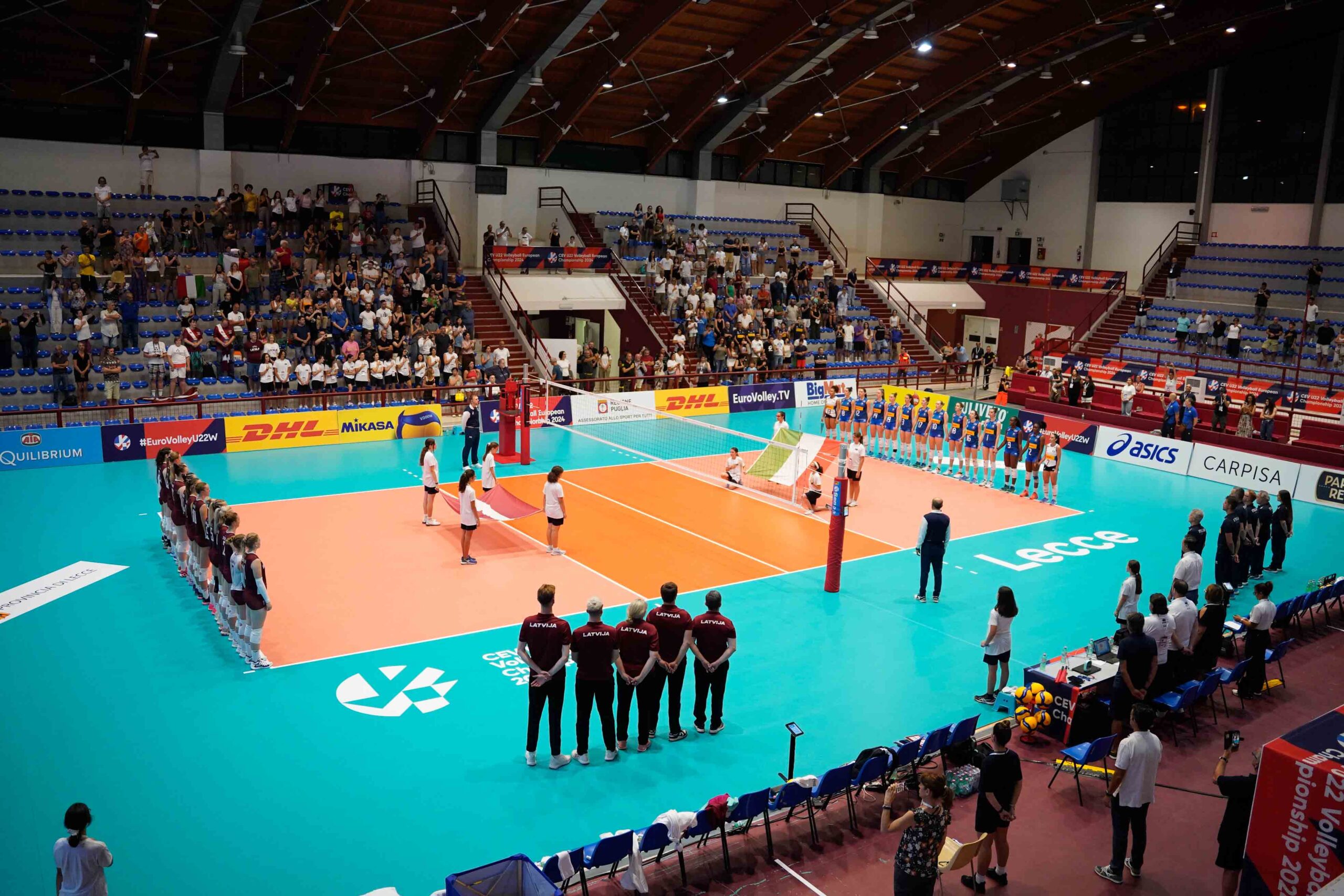 01-07-2024: #EuroVolleyU22W – Vittoria all’esordio a Lecce per le azzurrine U22